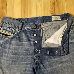 Diesel 36 x 32 button fly jeans 100% cotton